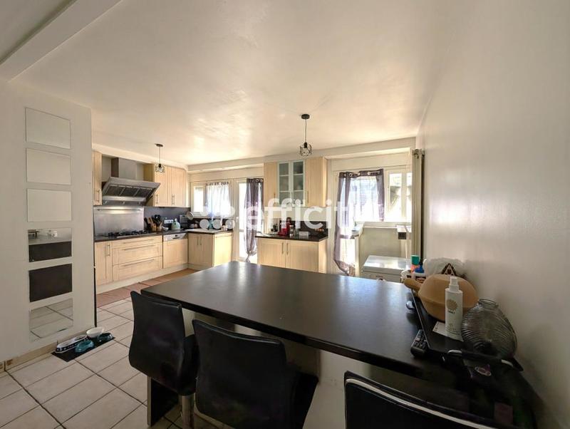 Maison - 105 m² - 6 pièces