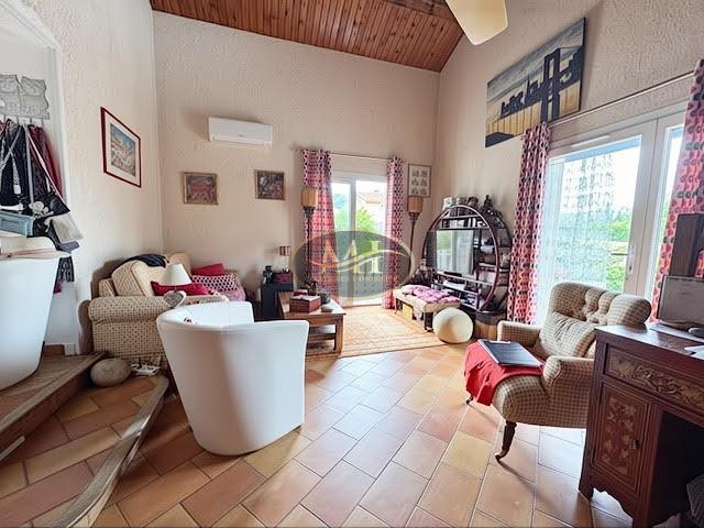 Maison - 135 m² - 4 pièces