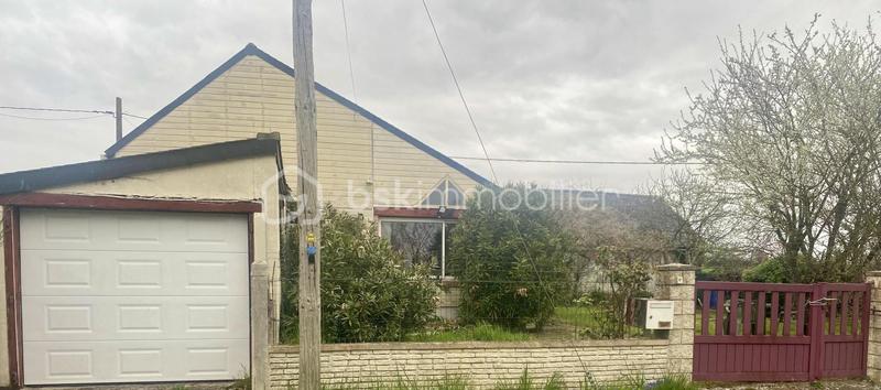 Maison - 99 m² - 5 pièces