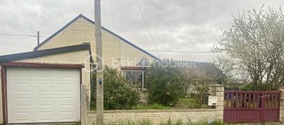 Maison - 99 m² - 5 pièces