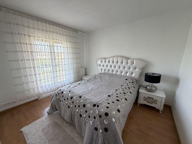 Maison traditionnelle - 140 m² - 6 pièces