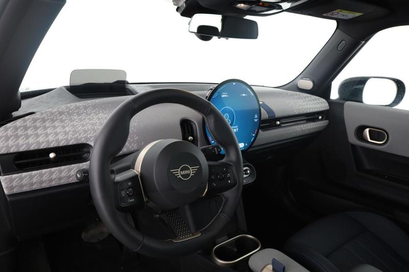 Mini Mini Cooper c Finition Favoured Dkg7 3p 156 ch