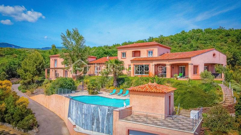 Maison d'architecte - 490 m² - 16 pièces