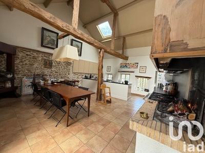 Maison - 387 m² - 13 pièces