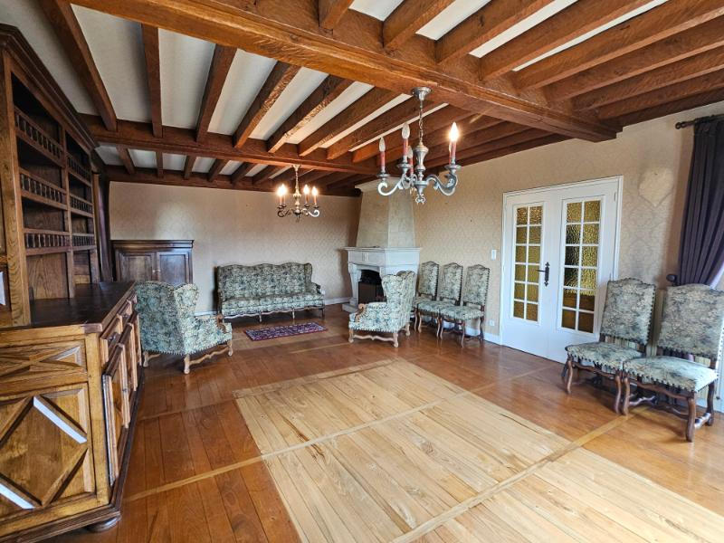 Maison - 245 m² - 7 pièces