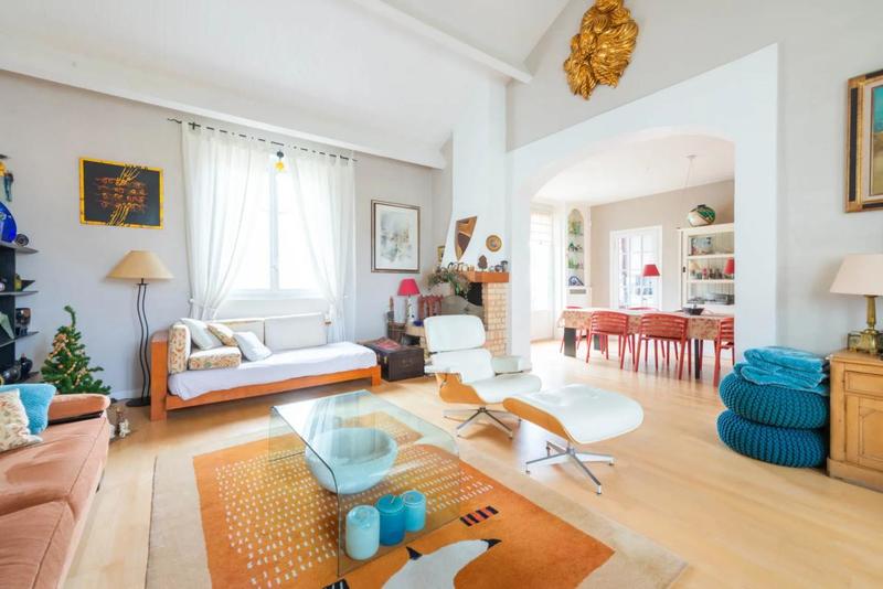 Appartement - 150 m² - 6 pièces