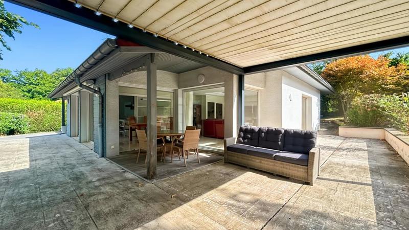 Maison - 168 m² - 7 pièces