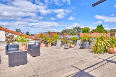 Appartement - 122 m² - 6 pièces