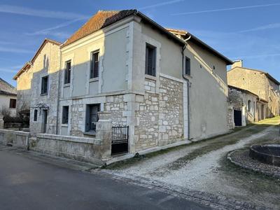 Maison de village - 172 m² - 5 pièces