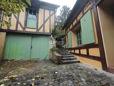 Maison - 140 m² - 7 pièces