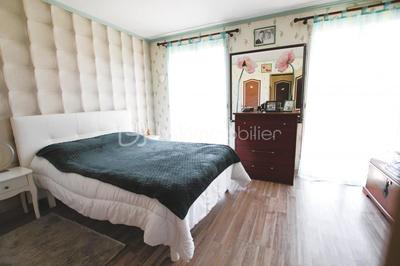 Maison traditionnelle - 100 m² - 5 pièces