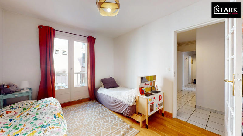 Appartement - 87 m² - 5 pièces