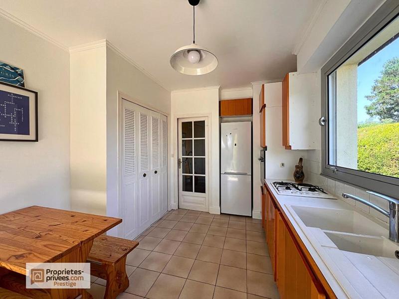 Maison - 162 m² - 8 pièces