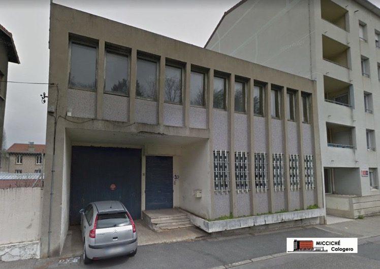 Local d'activités - 824 m²