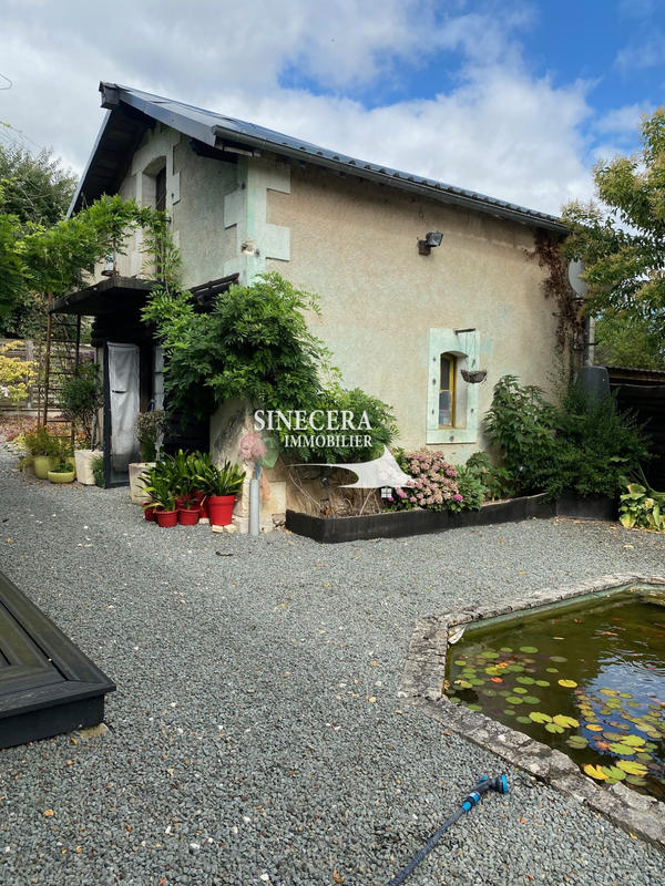 Maison - 220 m² - 7 pièces