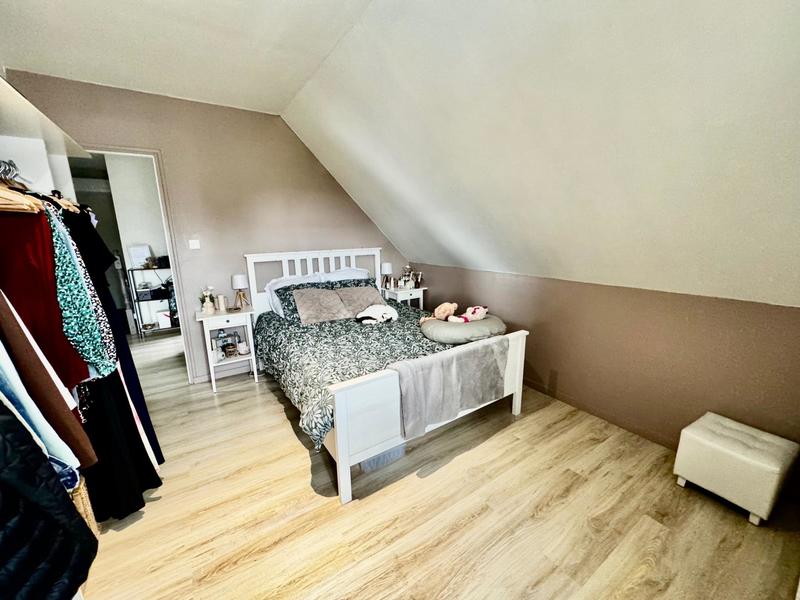 Maison - 96 m² - 5 pièces