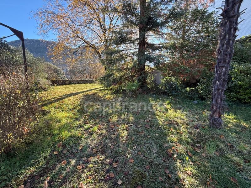 Terrain constructible - 768 m²