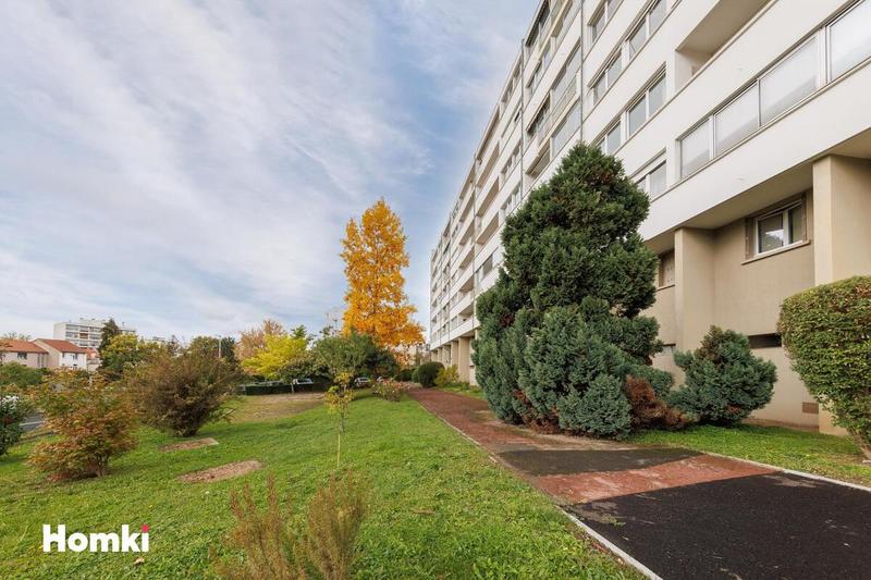 Appartement - 140 m² - 5 pièces