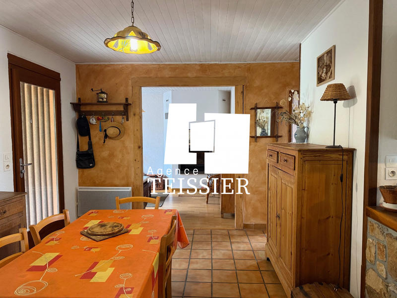 Maison - 83 m² - 5 pièces