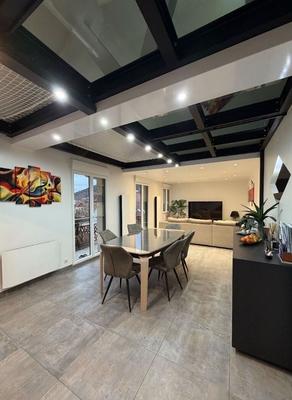 Appartement - 106 m² - 5 pièces