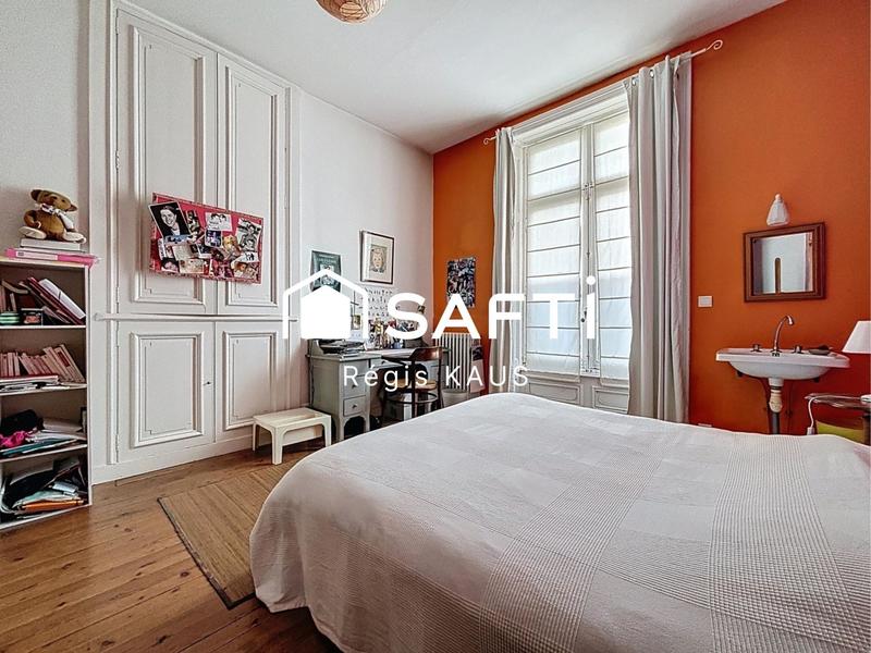 Maison - 199 m² - 7 pièces