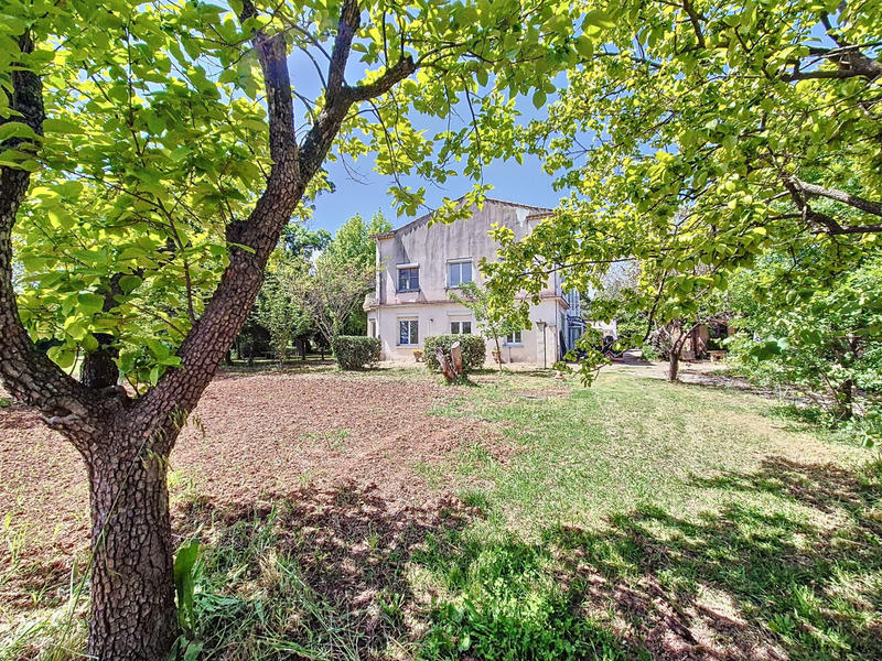 Bastide - 335 m² - 20 pièces