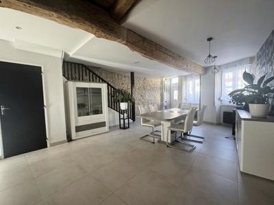 Maison - 155 m² - 5 pièces