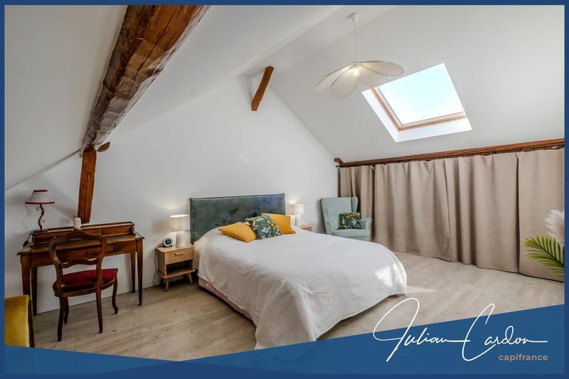 Maison - 121 m² - 5 pièces