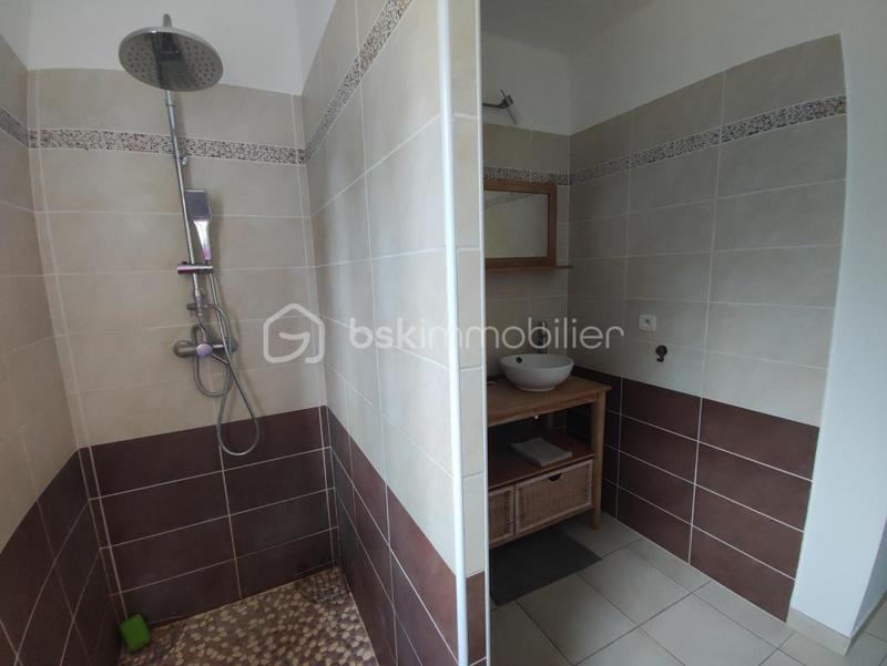 Villa - 100 m² - 5 pièces