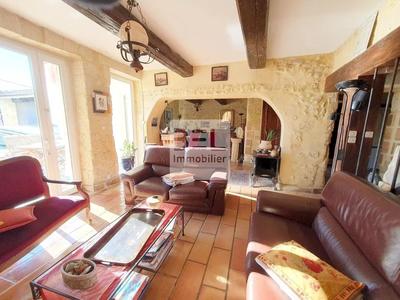 Maison de village - 242 m² - 10 pièces