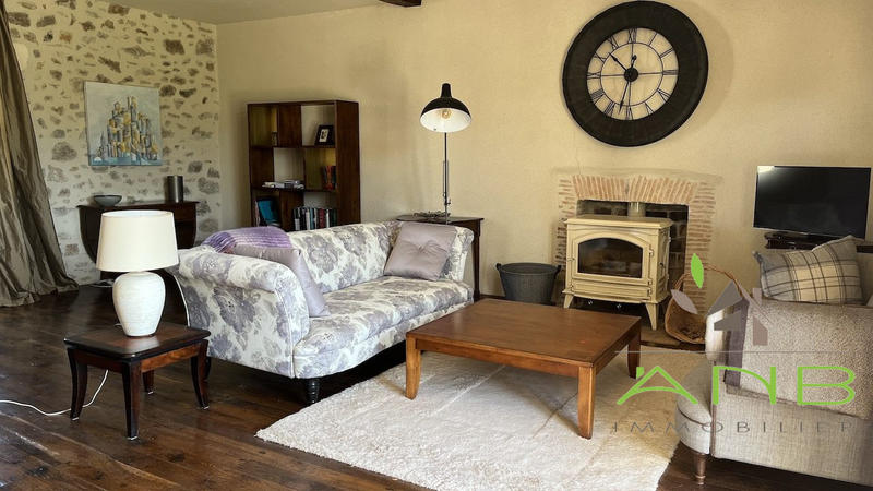 Maison - 305 m² - 8 pièces