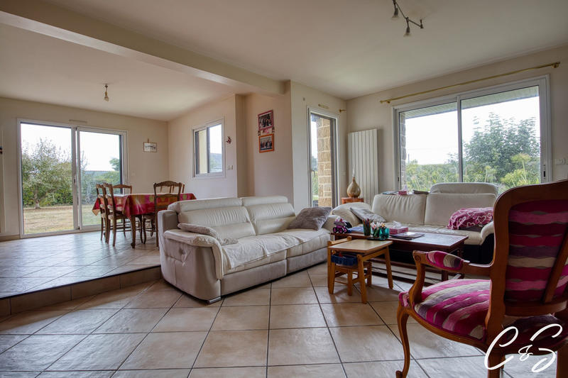 Maison - 113 m² - 5 pièces