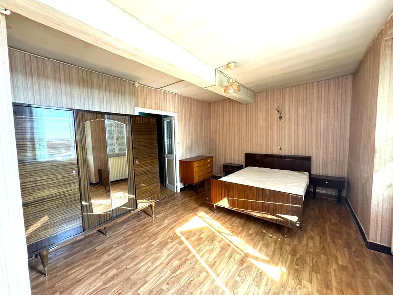 Maison - 95 m² - 6 pièces