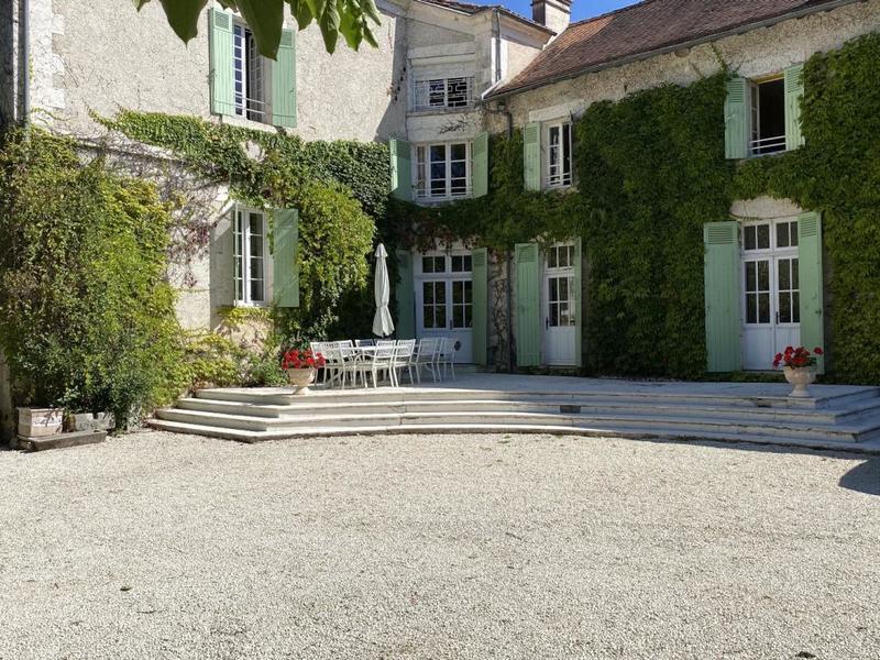 Maison - 524 m² - 15 pièces