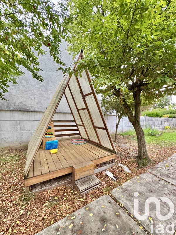 Maison - 95 m² - 5 pièces