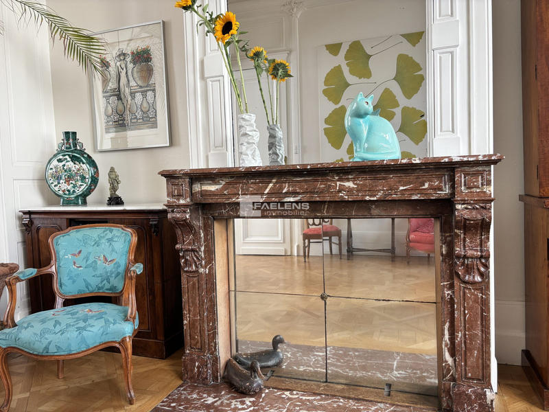 Maison - 326 m² - 11 pièces