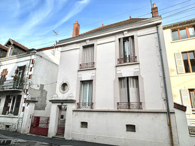 Maison - 99 m² - 4 pièces