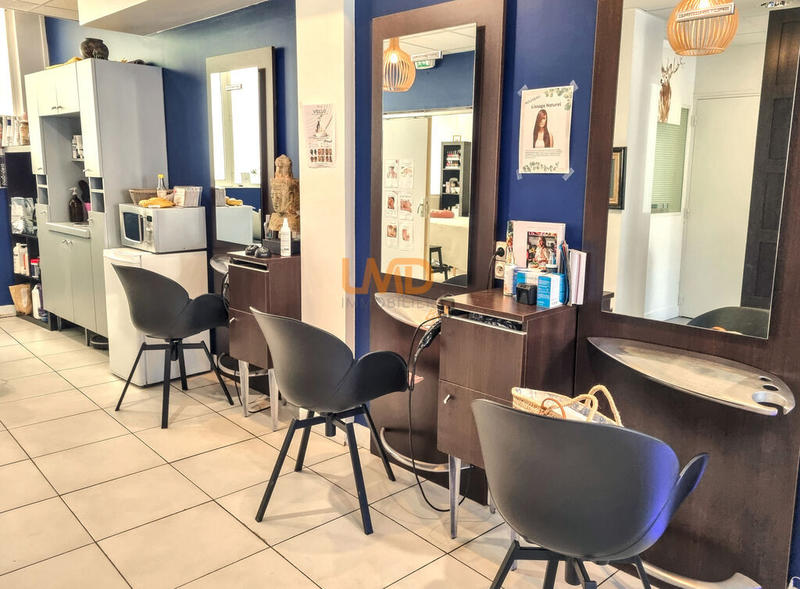 Fonds de commerce - Bureau - 67 m²