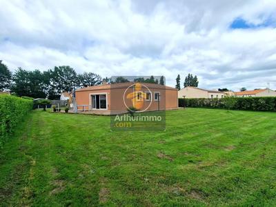 Maison - 140 m² - 5 pièces