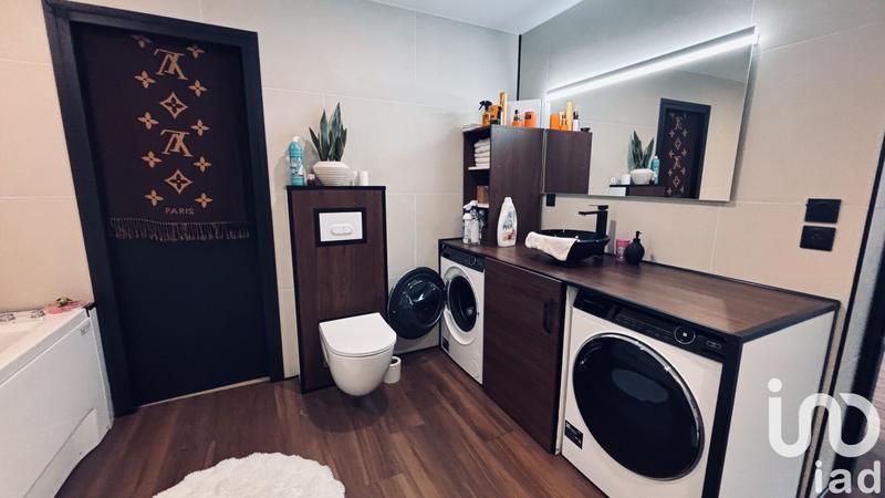 Maison - 121 m² - 7 pièces