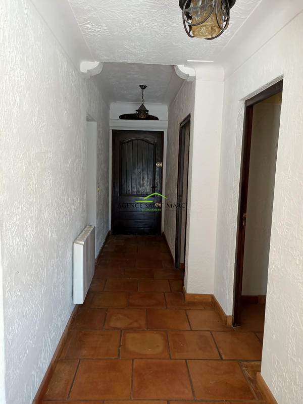 Propriété - 180 m² - 6 pièces