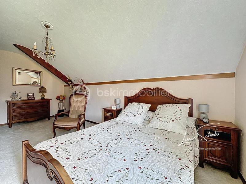 Maison traditionnelle - 107 m² - 4 pièces