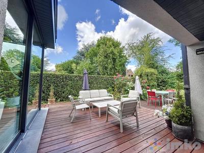 Maison - 248 m² - 6 pièces