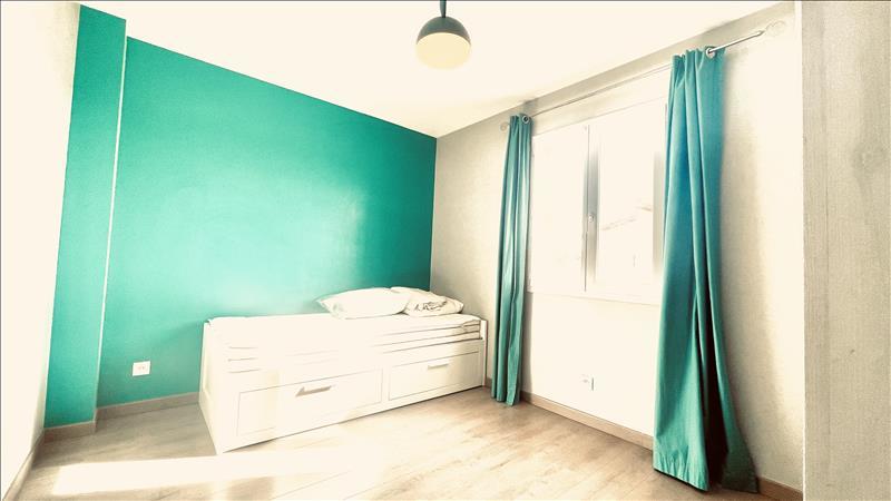 Maison - 94 m² - 4 pièces