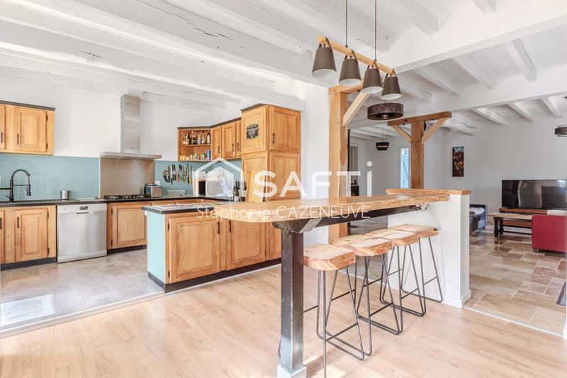 Maison - 440 m² - 11 pièces