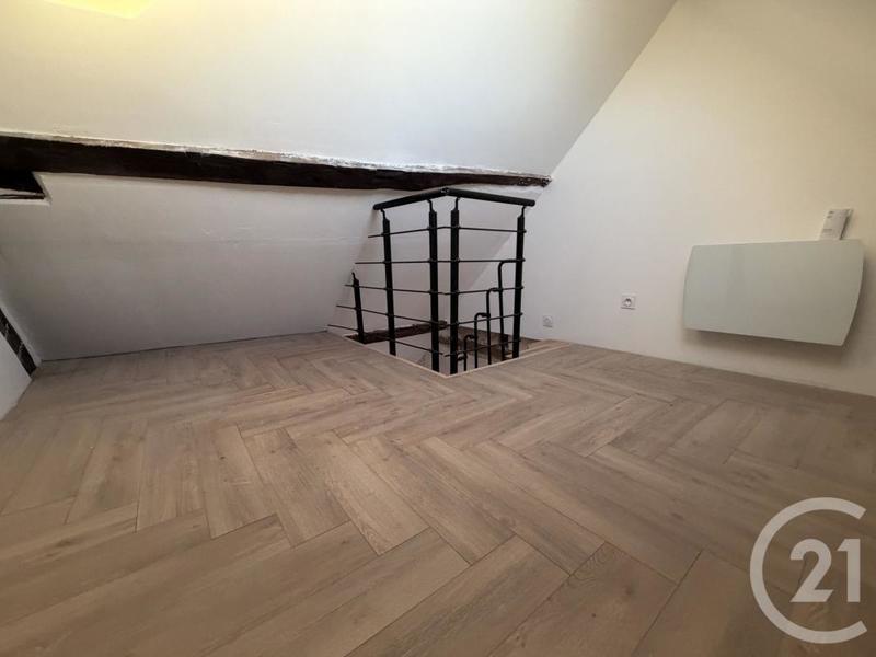 Studio - 14 m² - 1 pièce