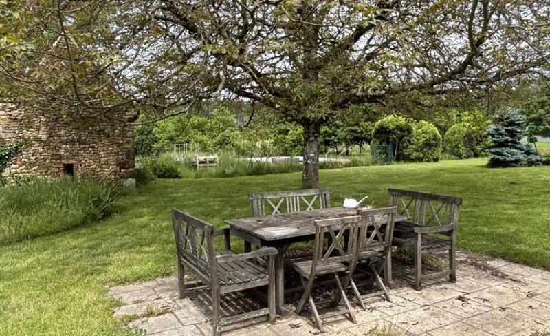 Maison - 240 m² - 9 pièces