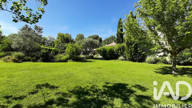 Maison - 218 m² - 7 pièces