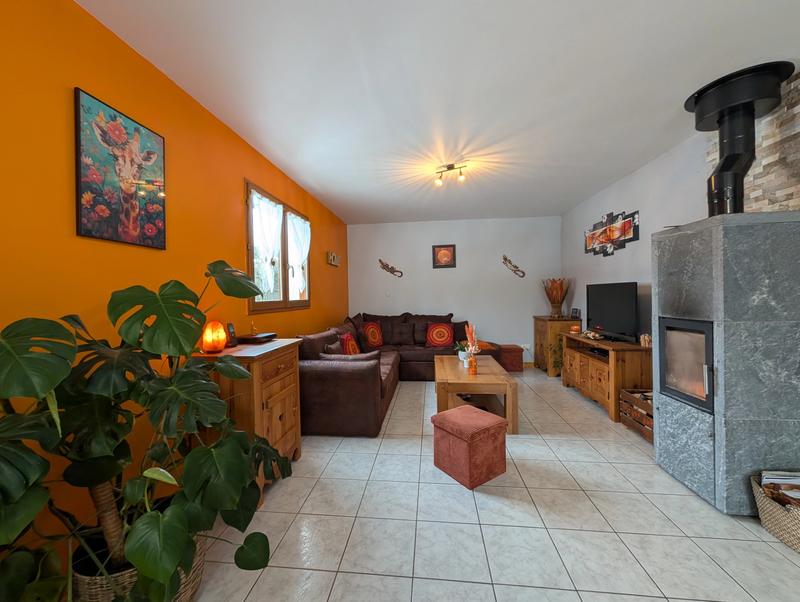 Maison - 93 m² - 4 pièces