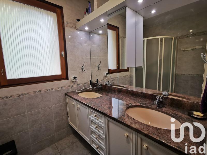 Maison - 150 m² - 4 pièces